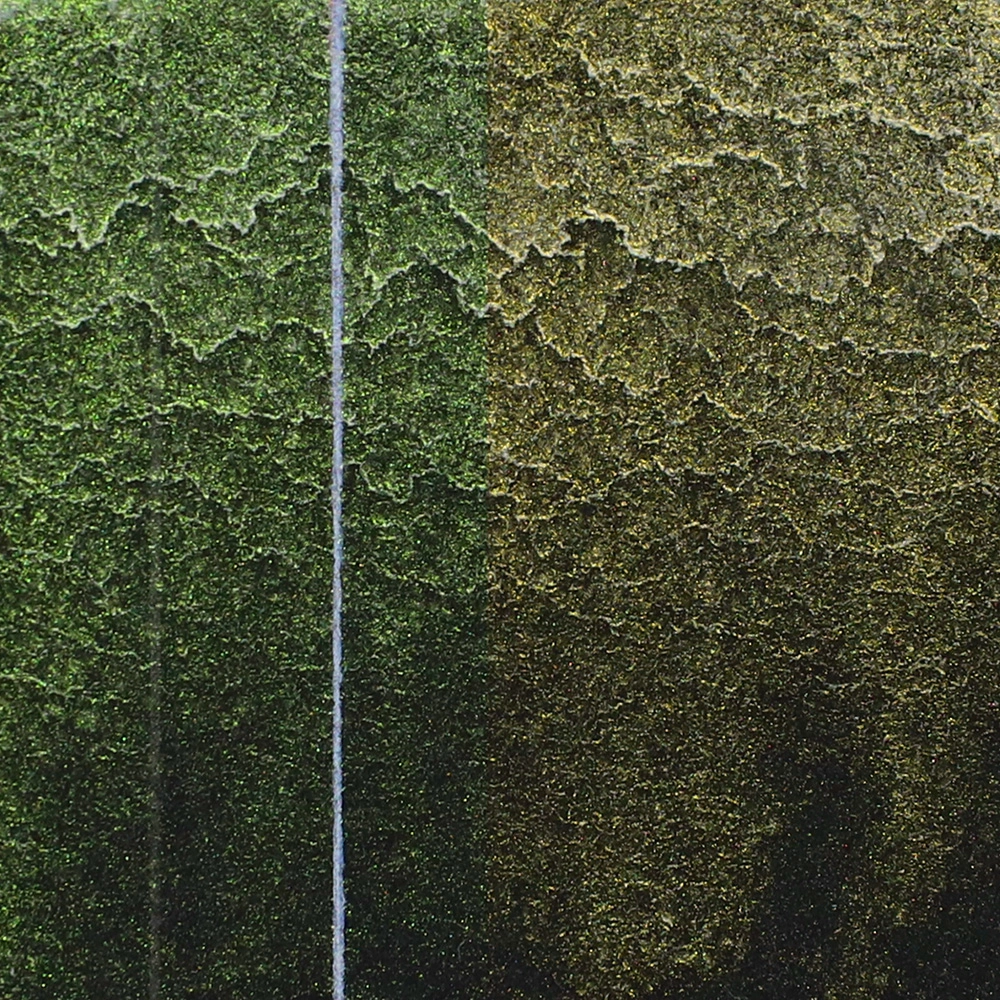 Interference Green-Orange Shift