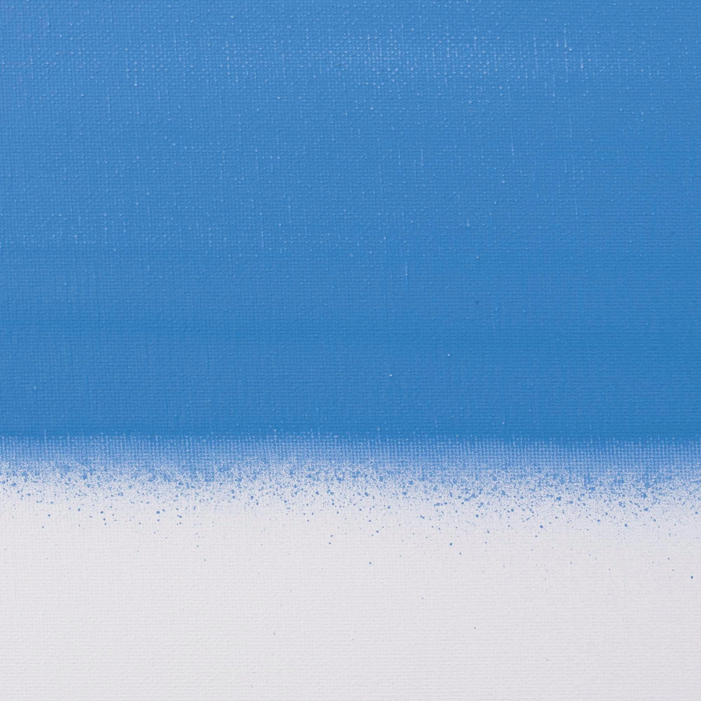 Greyish blue 562